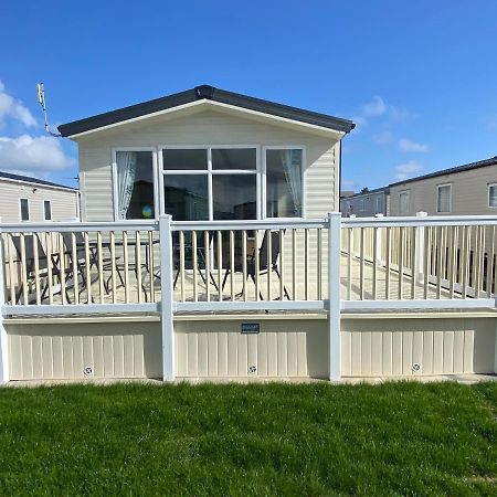 Palm Grove 181- Golden Palm - Pet Friendly, Wifi, Central Heating, Bed Linen - Meadow Lakes Caravan & Lodge Hire Chapel Saint Leonards Eksteriør billede